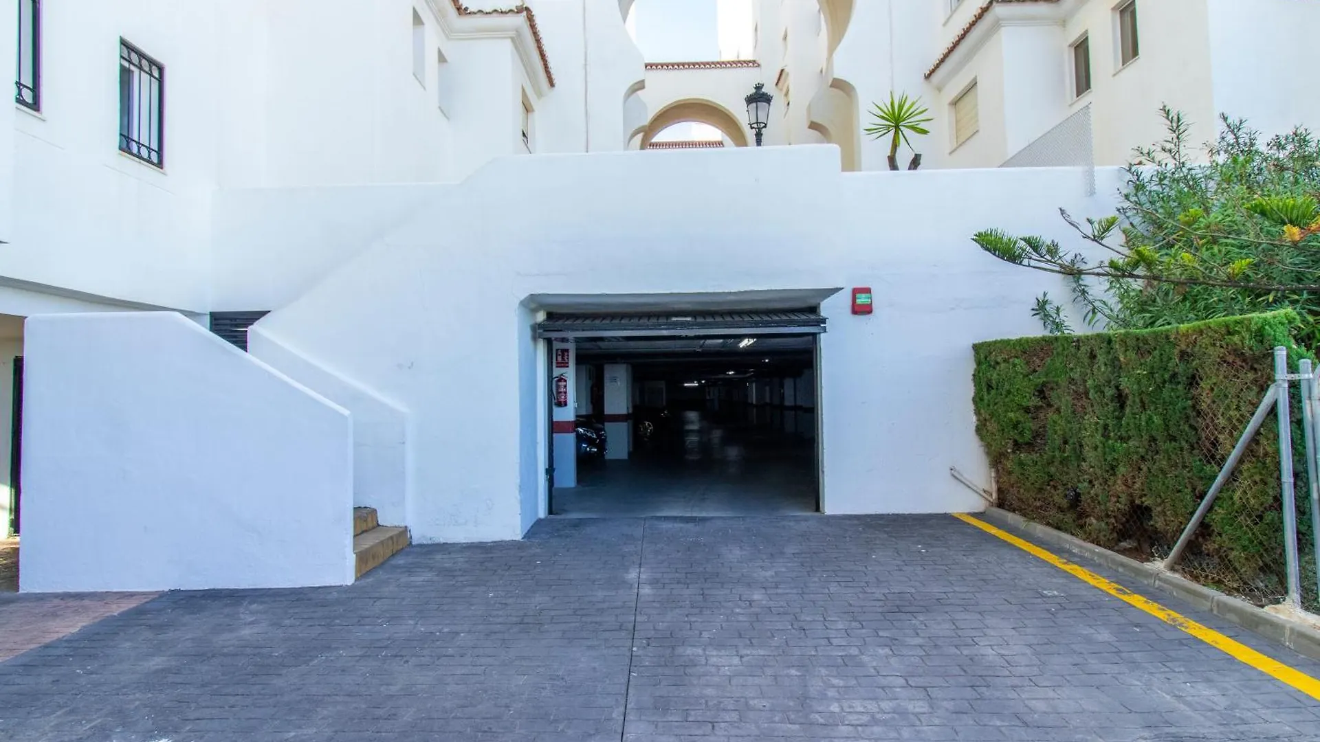 Estepona Puerto Blanco Appartement - Casa Valk 0*,  Spain