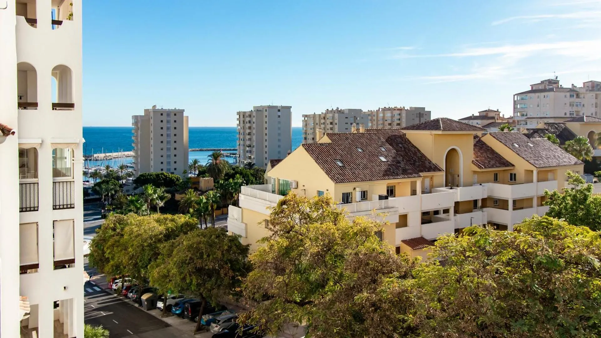 Estepona Puerto Blanco Appartement - Casa Valk Apartment